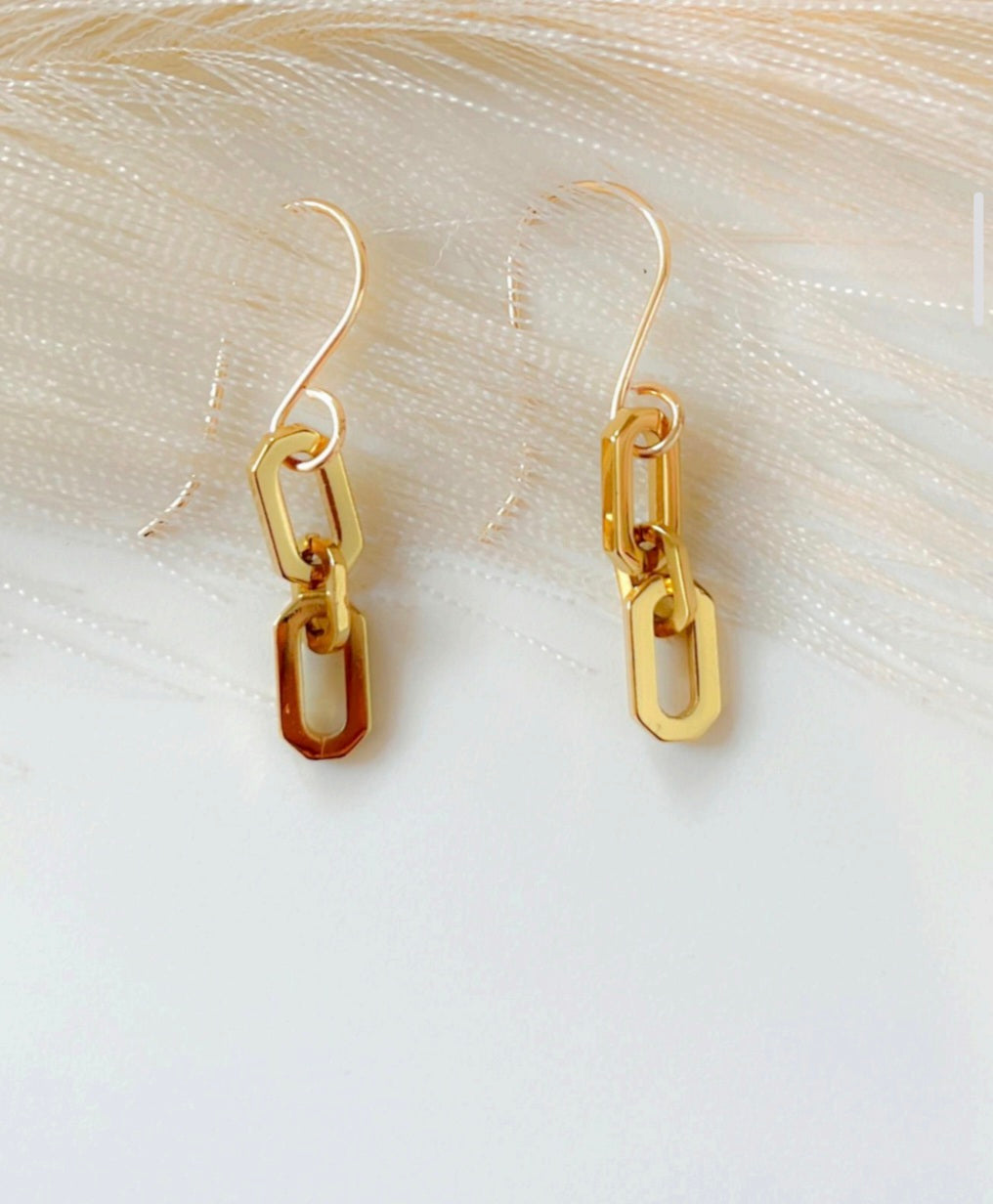 Short Paperclip dangling Earrings
