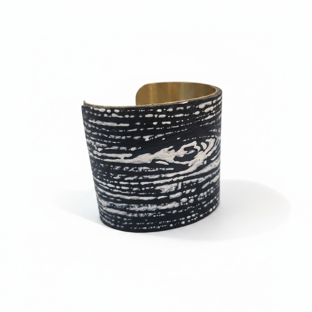 Branch Cuff Short