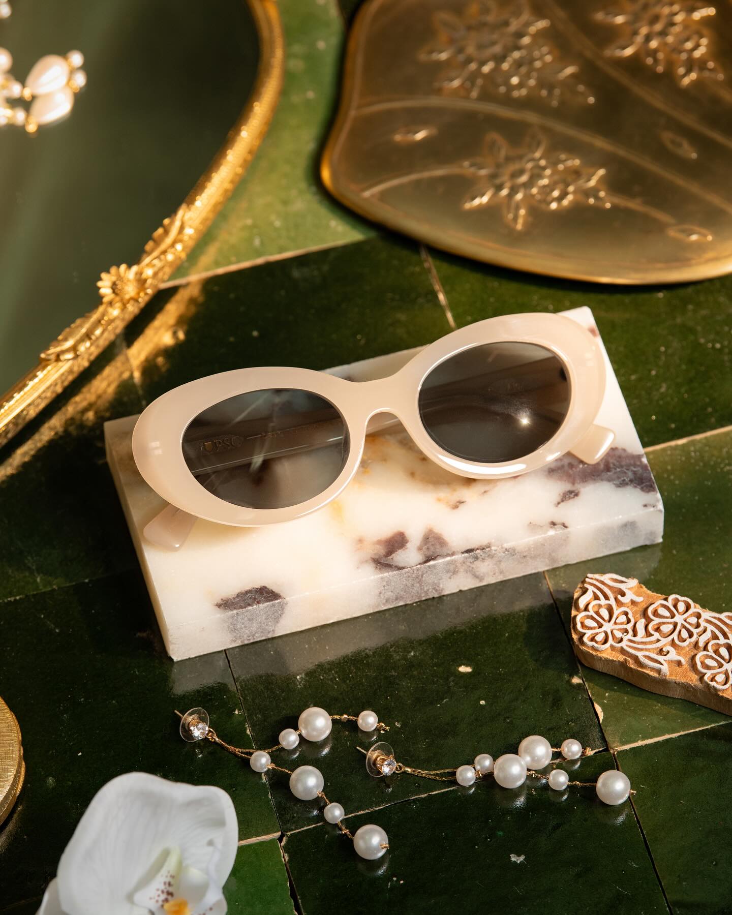 Pocket Square Eyewear