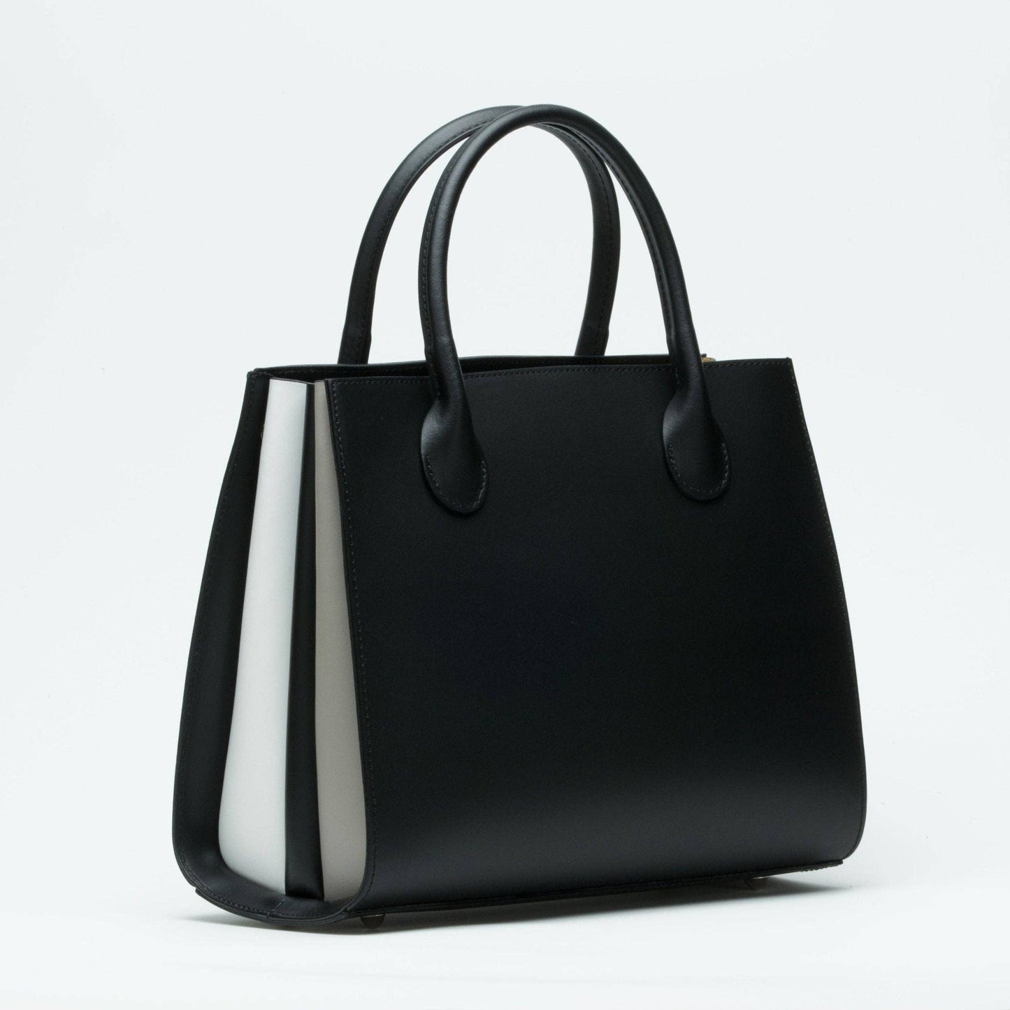 Venice leather - black