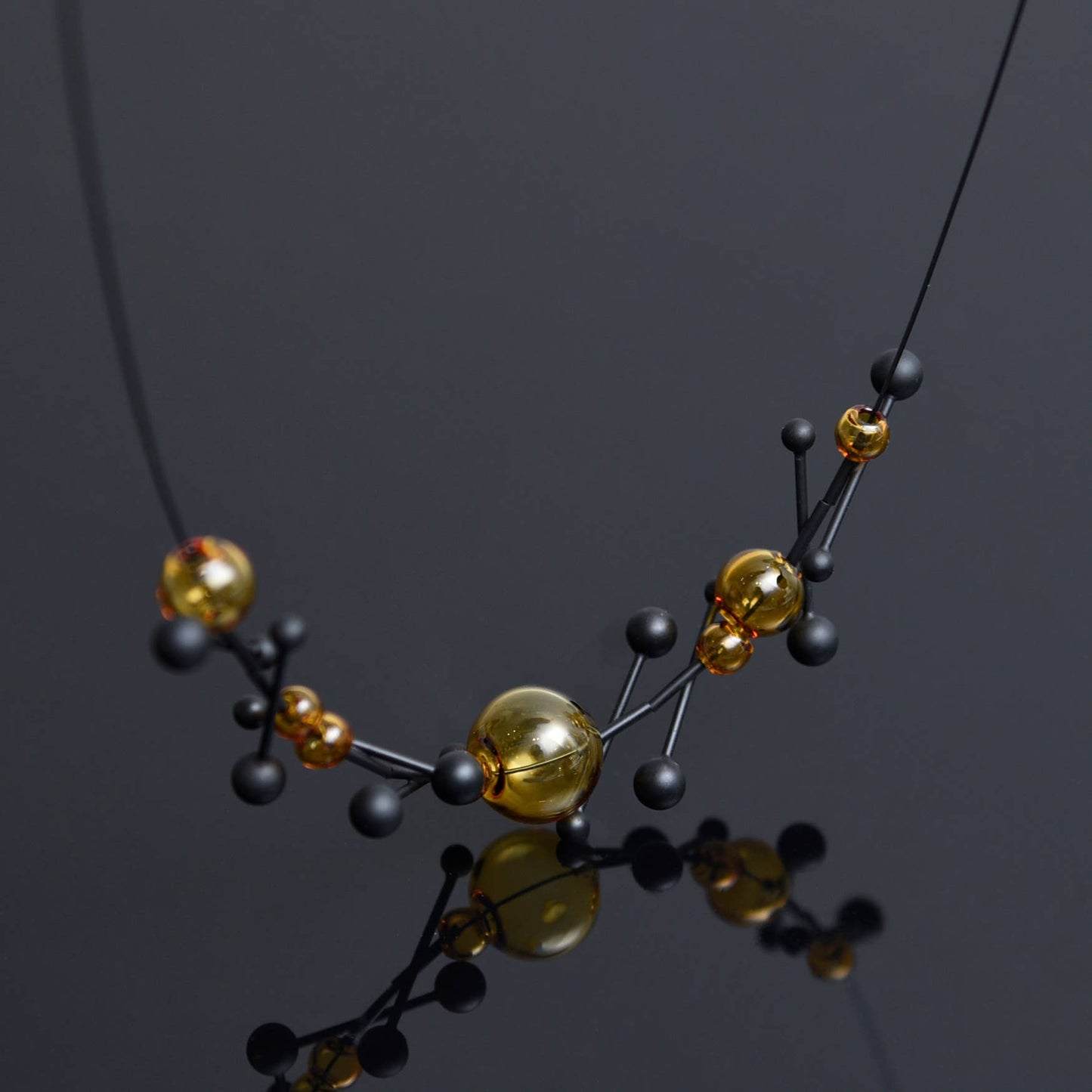 Vevé Necklace